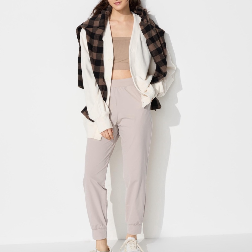 UNIQLO AIRism Jogger Pants
